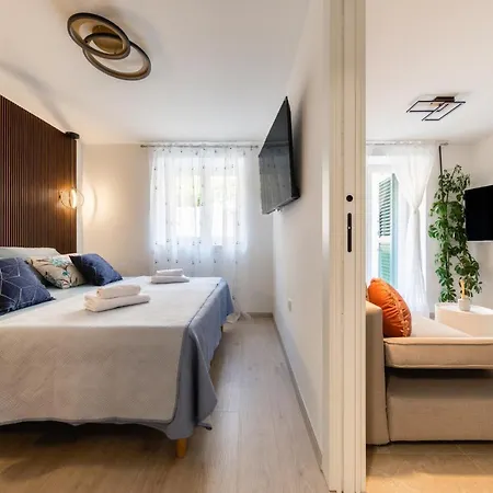 Lamita * 스플리트